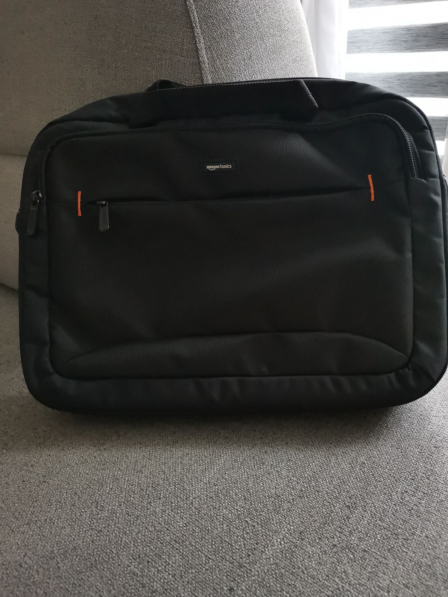 Torba na laptopa 15,6" Amazon Basics
