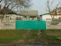 Продам затишний будинок у селі Шевченки.