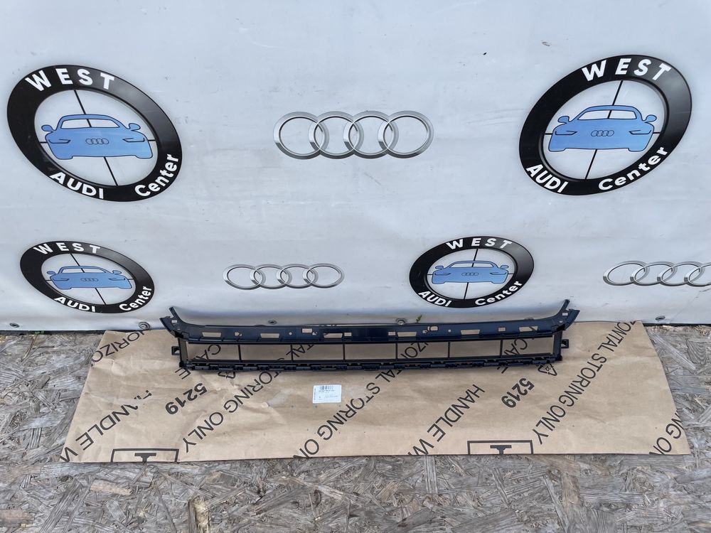 Audi A6 C8 S-Line решітка переднього бампера ауді а6 с8 решітка бампер