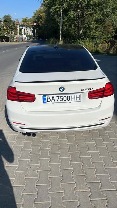 Продам BMW F30 328i 2015 Рестайлінг