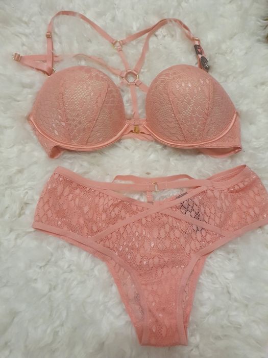 Шикарный Комплект белья от Victorias Secret! Оригинал! Недорого!