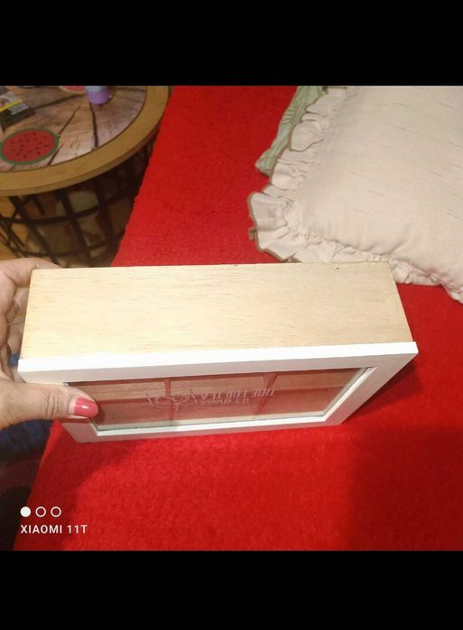 HERBACIARKA pudełko na herbate drewniane z okienkiem. Depot.