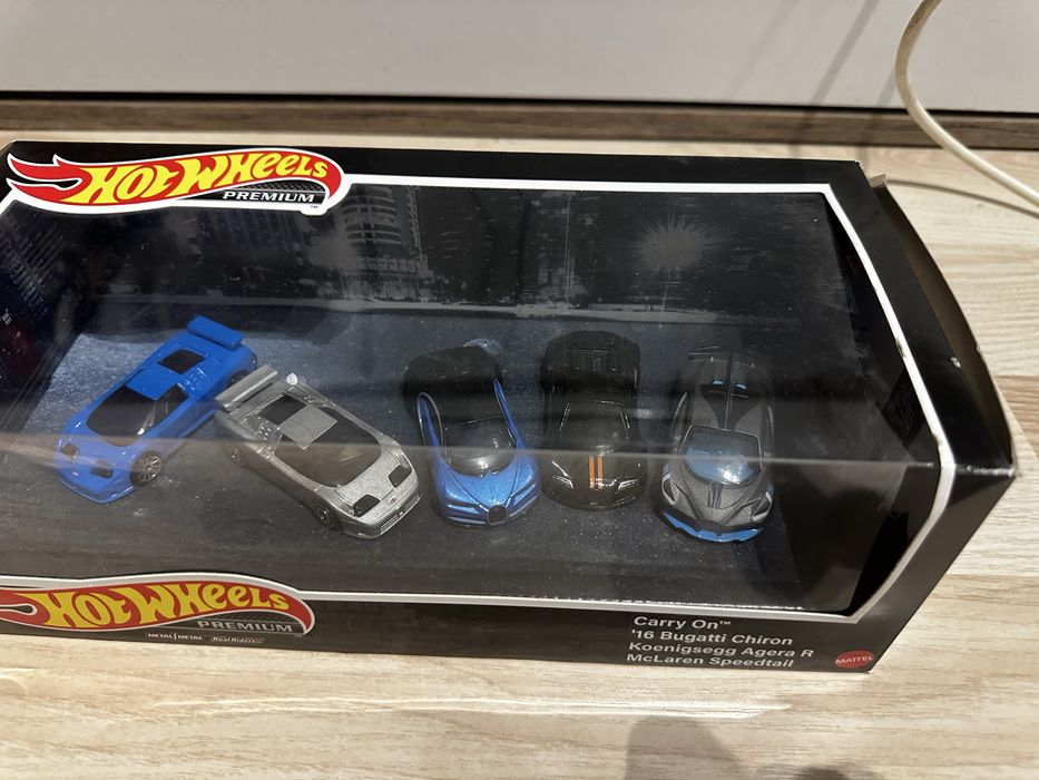 Набір HotWheels.