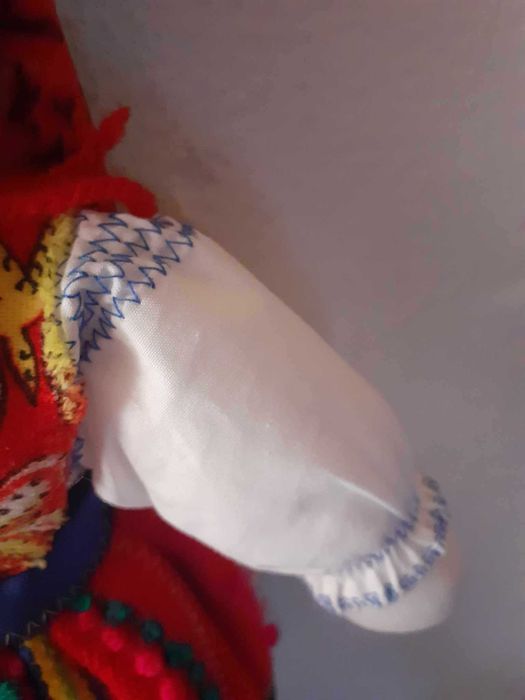 Boneca minhota artesanal em pano (30cm +/-)