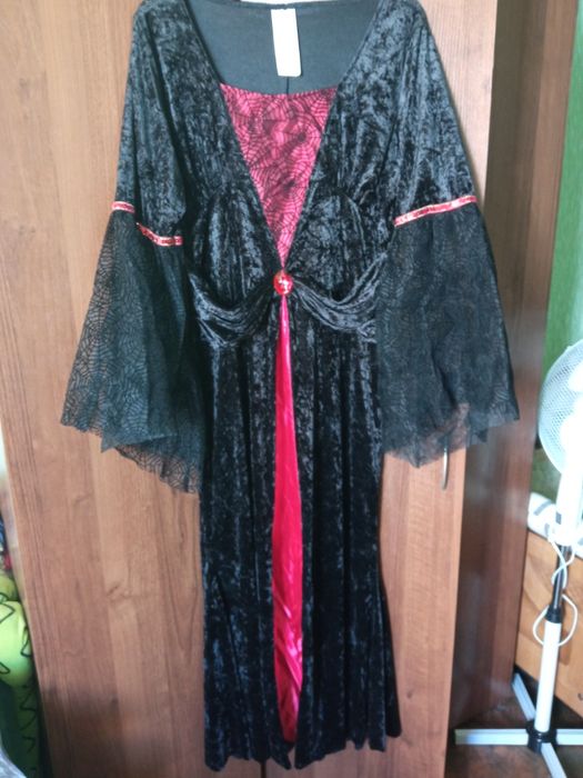 Платье в готическом стиле