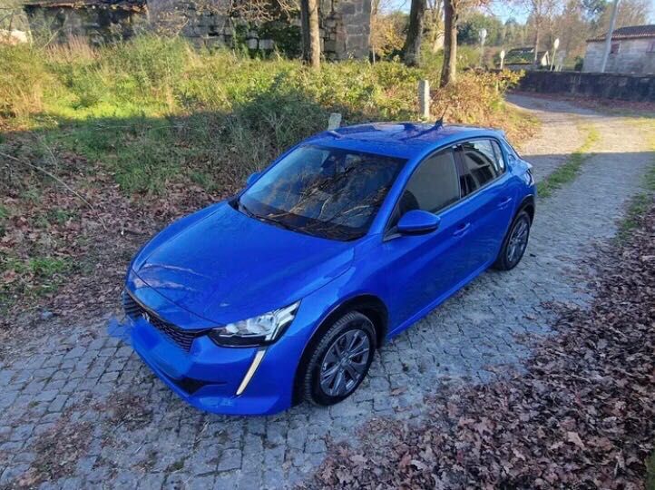 Peugeot e-208 Allure 50kwh iva dedutivel