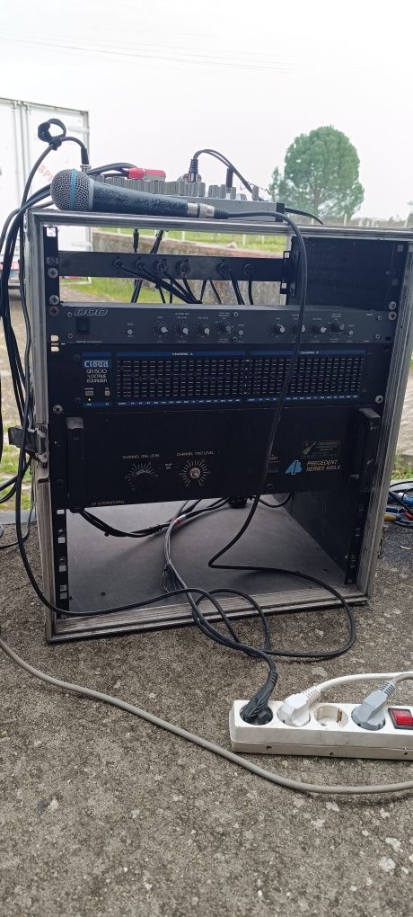 Vendo Rack de 11 elementos