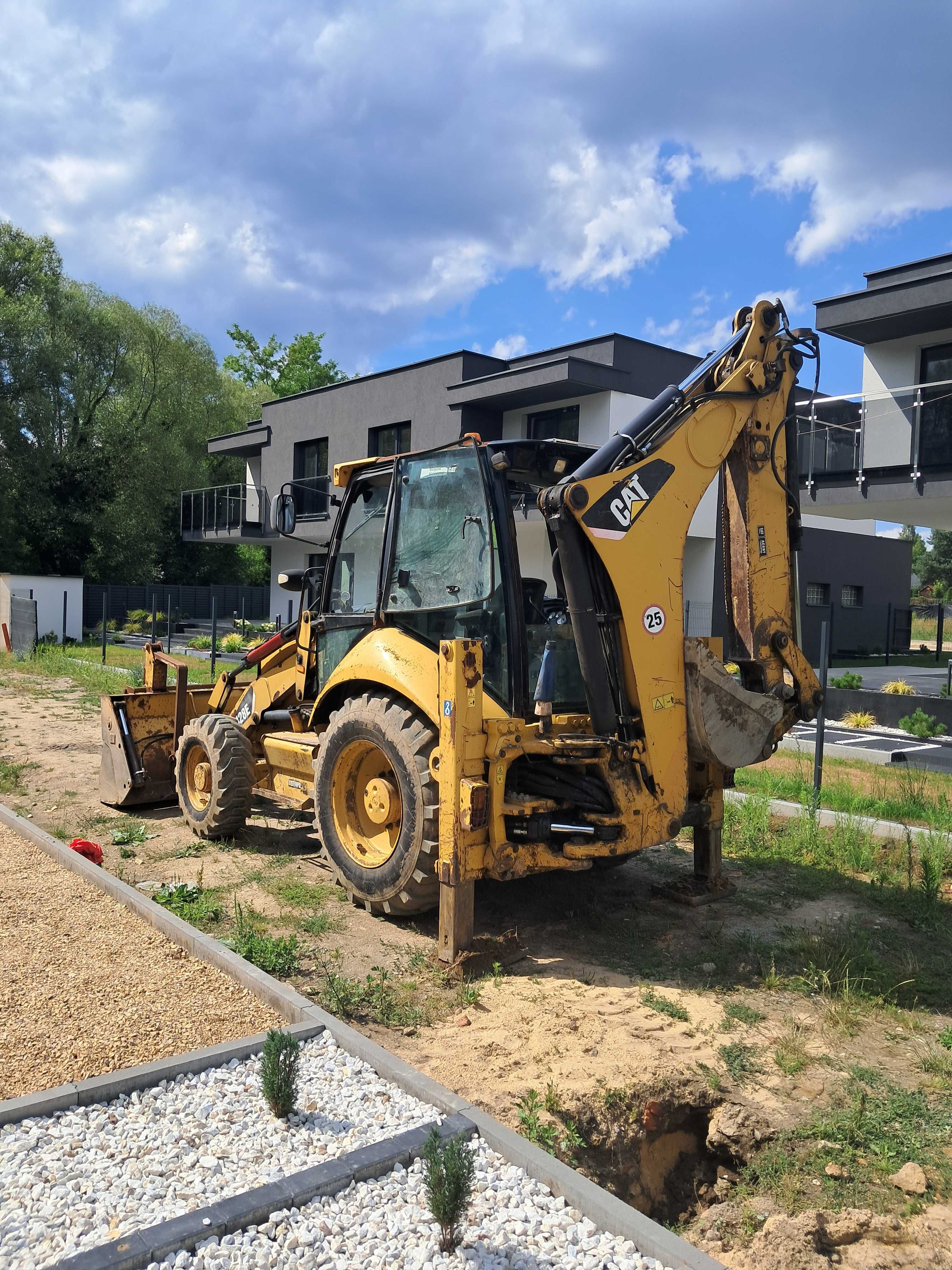 Cat 428e doinwestowany