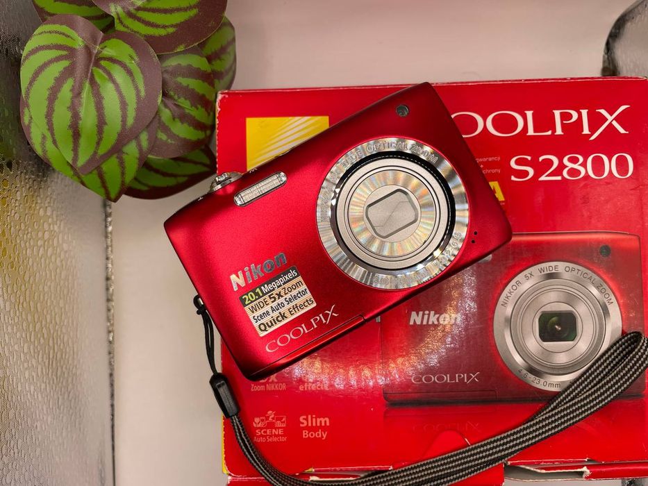 Aparat Nikon Coolpix S2800 – kompletny zestaw, stan bardzo dobry