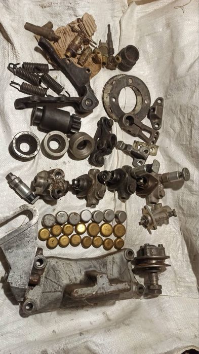 Колектор впускний та випускний ЯМЗ-238 Т-150 МАЗ КРАЗ ГАЗ 51 53 66 УАЗ