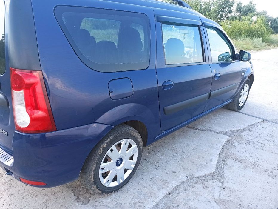 Продам Dacia logan mcv
