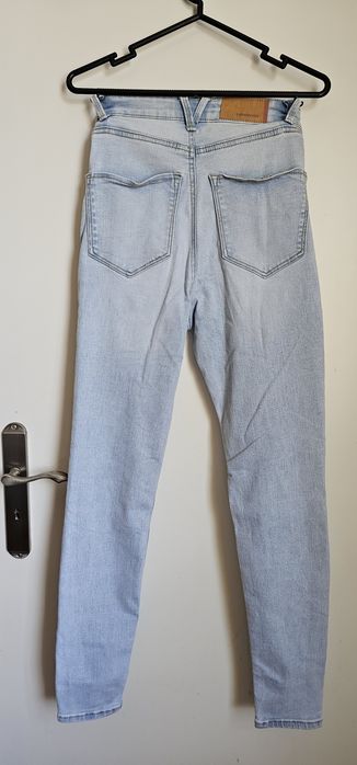 Calças da stradivarius