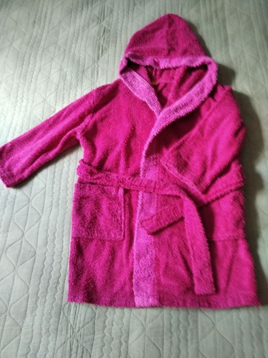 Халат махровый на девочку р.98-104.