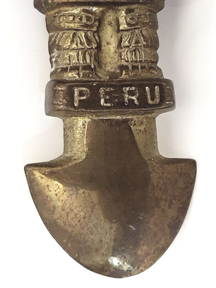 Recordação de Peru vintage: faca cerimonial TUMI em latão