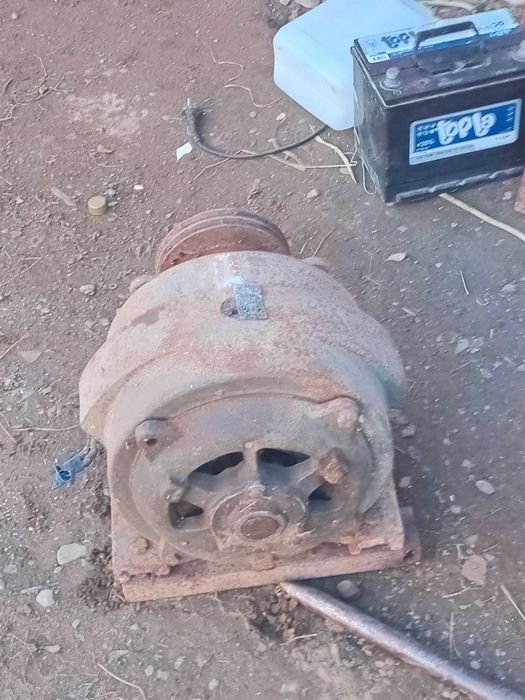 Продам або обміняю трьох-фазний мотор.мочний бочка.