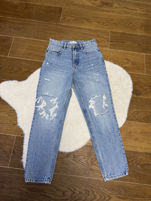 Dzinsy Zara z dziurami 36/ S