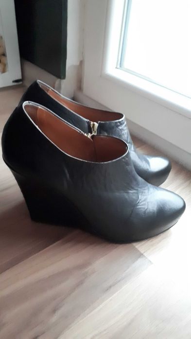 Botki Gino Rossi rozmiar 38