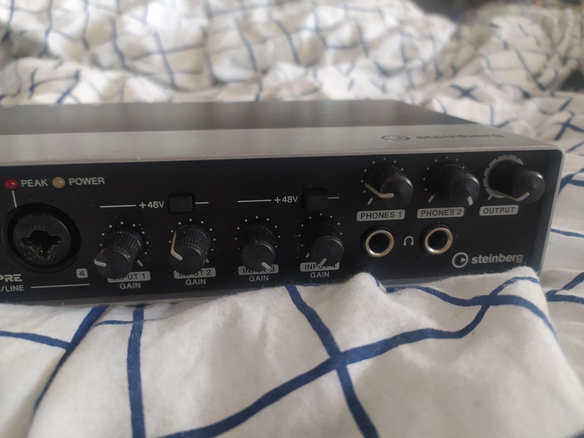 Interfejs audio Steinberg UR 44 - 6 wejść 6x Input - Interface - MIDI