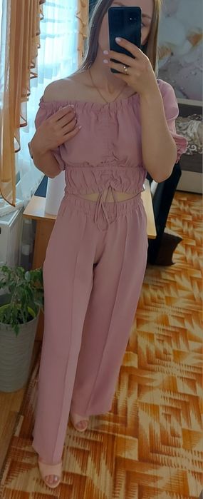 Продам легкий, летние, женский костюм