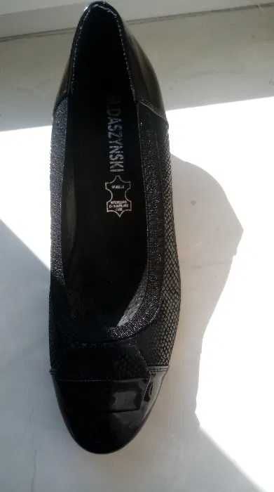 Czarne buty czółenka na koturnie 5,5 cm DASZYŃSKI 38 (24,5 cm)