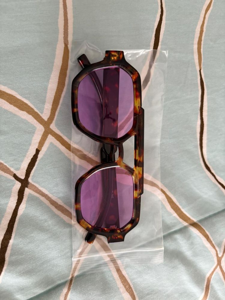 Oculos de sol novos e lindos