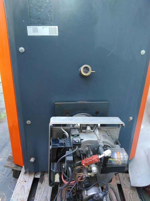 Kocioł olejowy Viessmann 220 kW Paromat Triplex na olej opałowy
