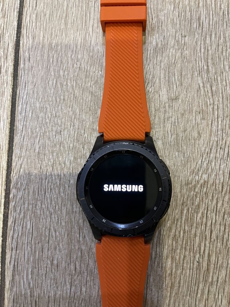 Смарт-годинник Samsung Gear S3 Frontier