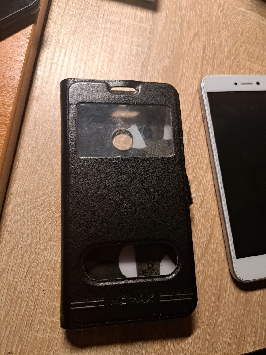 Huawei p8 lite  3/16 andrоid 8.0 (тріщина на екрані, повністю робочий)