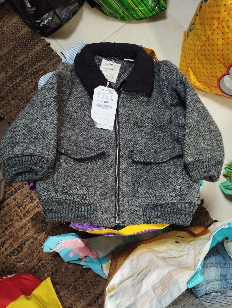 Roupa bebé Coeiro 0-3m e casaco 18-24m