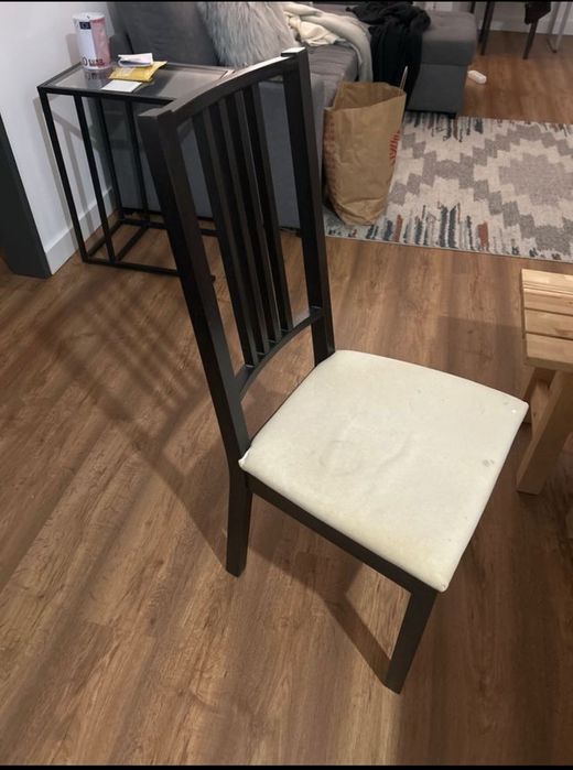 Duas Cadeiras para sala de jantar