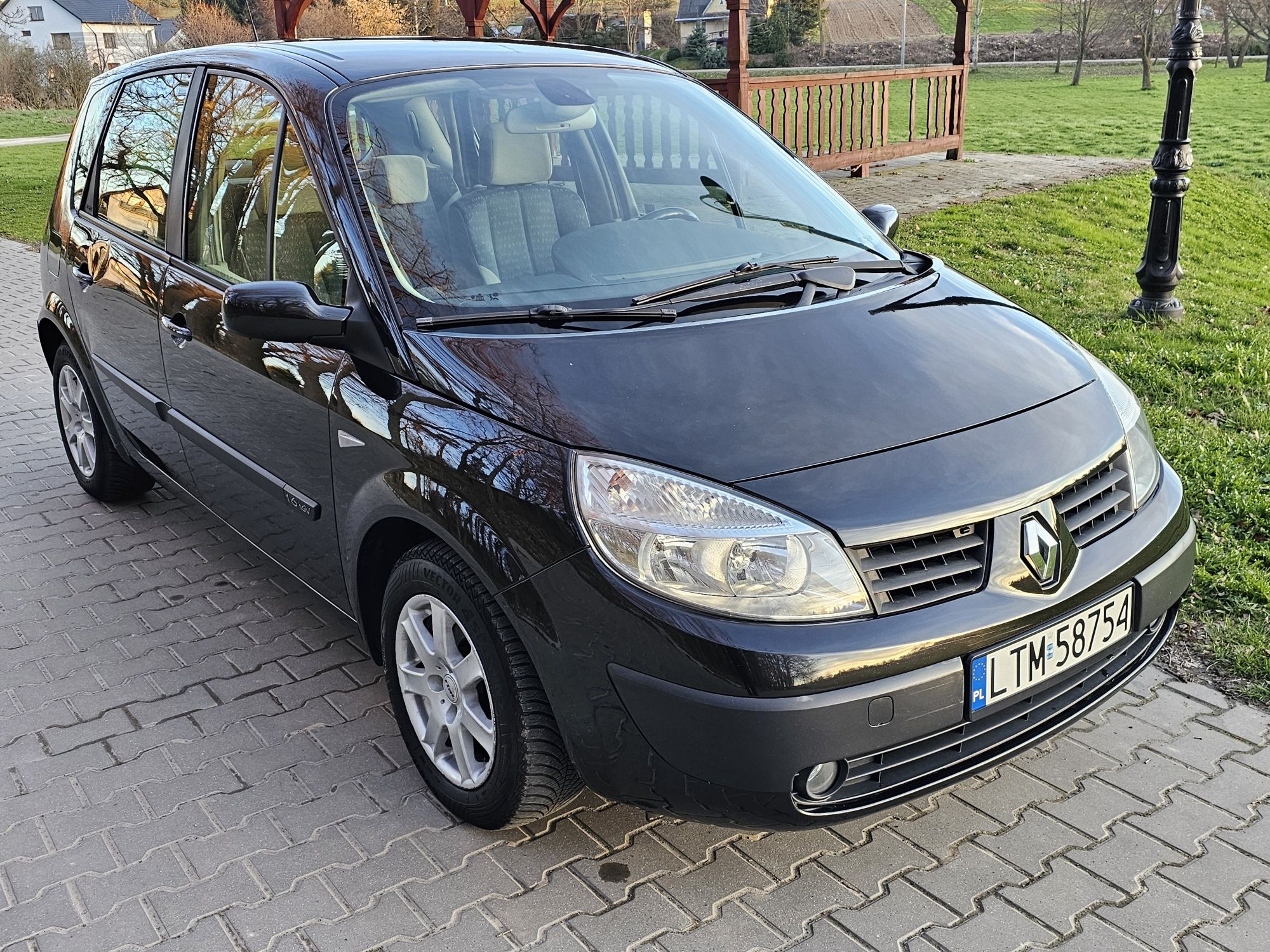 Renault Scenic 1.6 benzyna 2004r