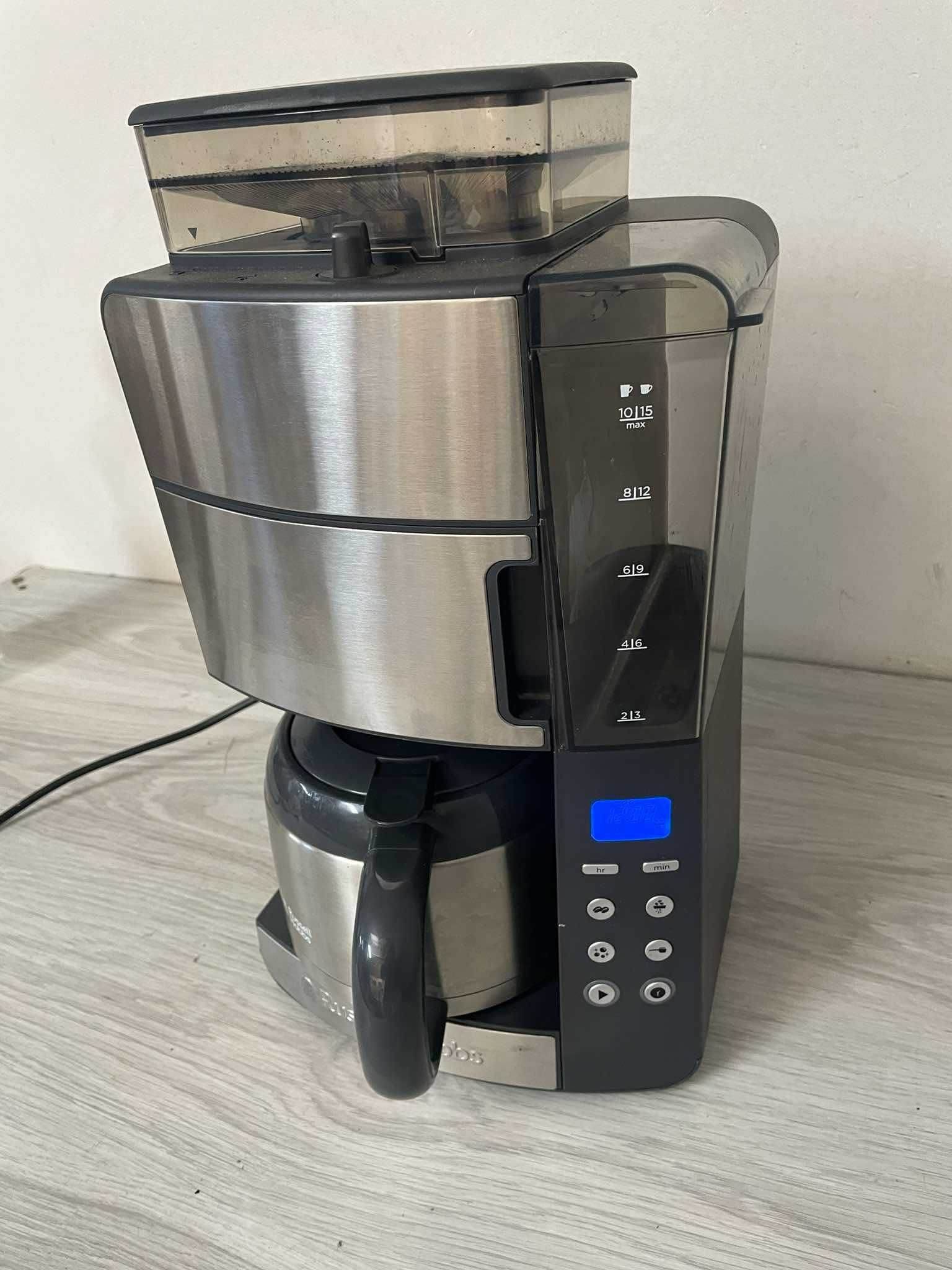 Ekspres do kawy PRZELEWOWY z młynkiem RUSSELL HOBBS K3