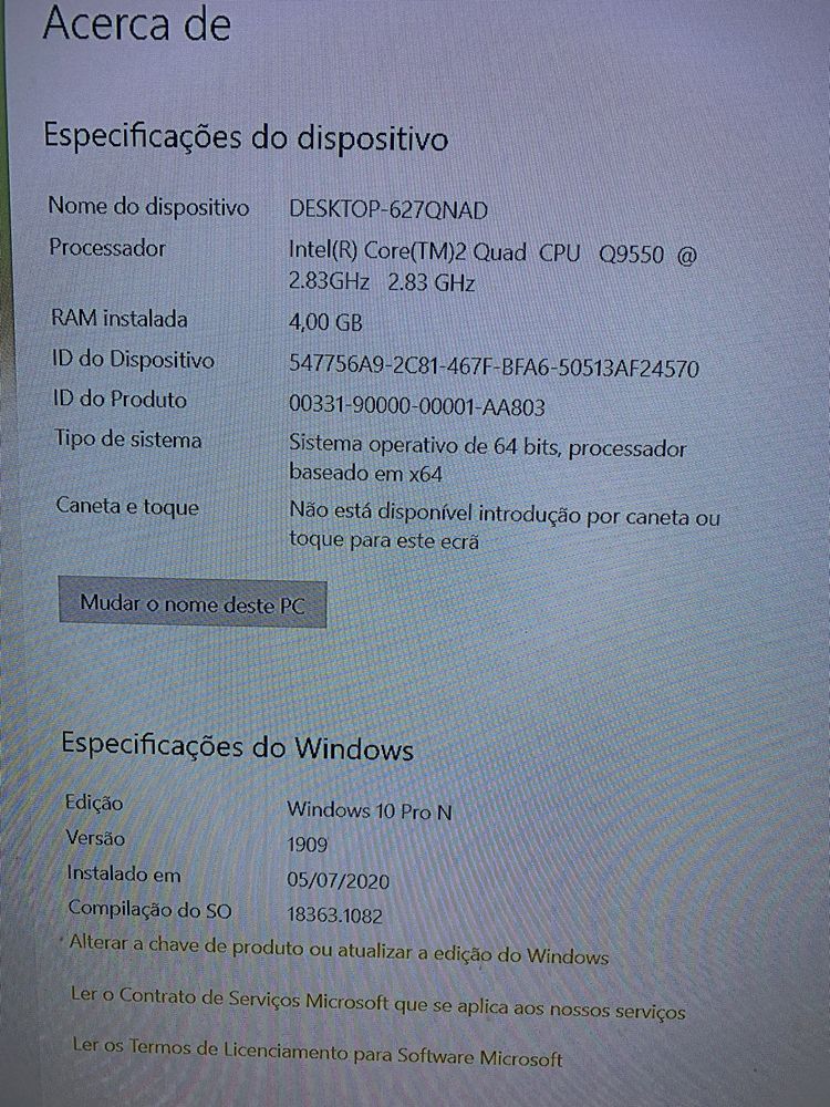 Torre com Windows 10 instalado