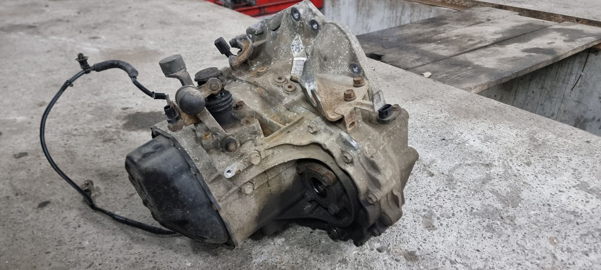 Skrzynia biegów suzuki swift 1.5 16v 2006r Jak nowa Gwarancja