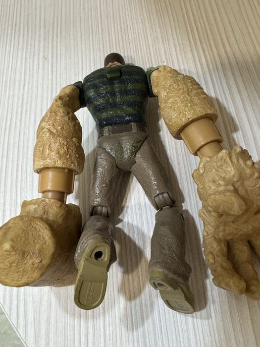 Колекційна фігура пісочна людина marvel legends retro sandman
