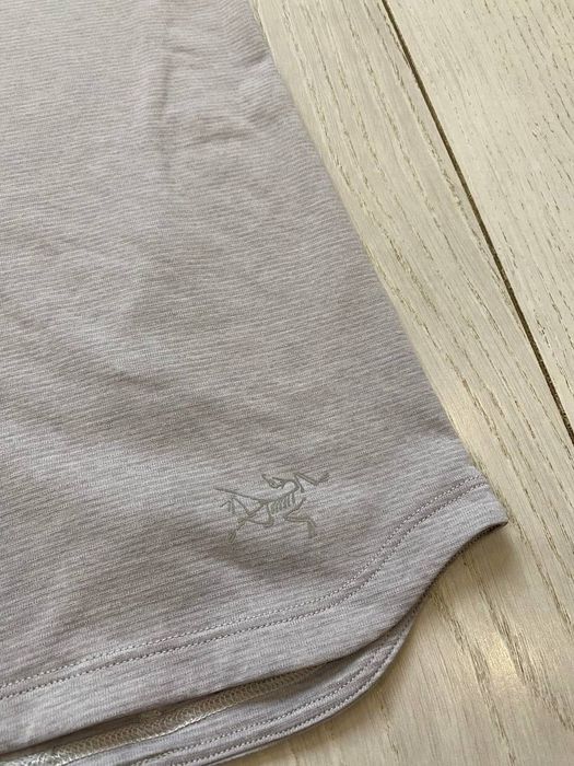 жіноча термо футболка Arc'teryx
size XL