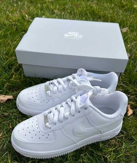 Nike_Air_Force_1_Low_'07_White R. 41