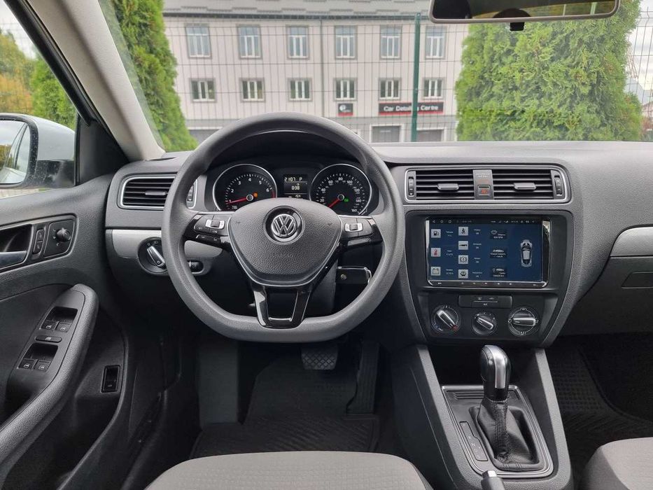 Продам  Volkswagen Jetta 2017. Можна в розстрочку, під викуп.