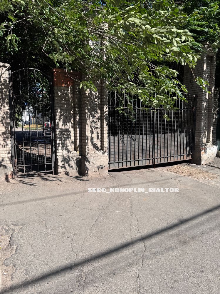 Продам 3-х комн Сталинку с ремонтом в Центре для жизни или бизнеса