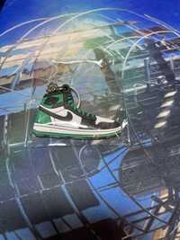 Breloczek jordan 1 lucky green