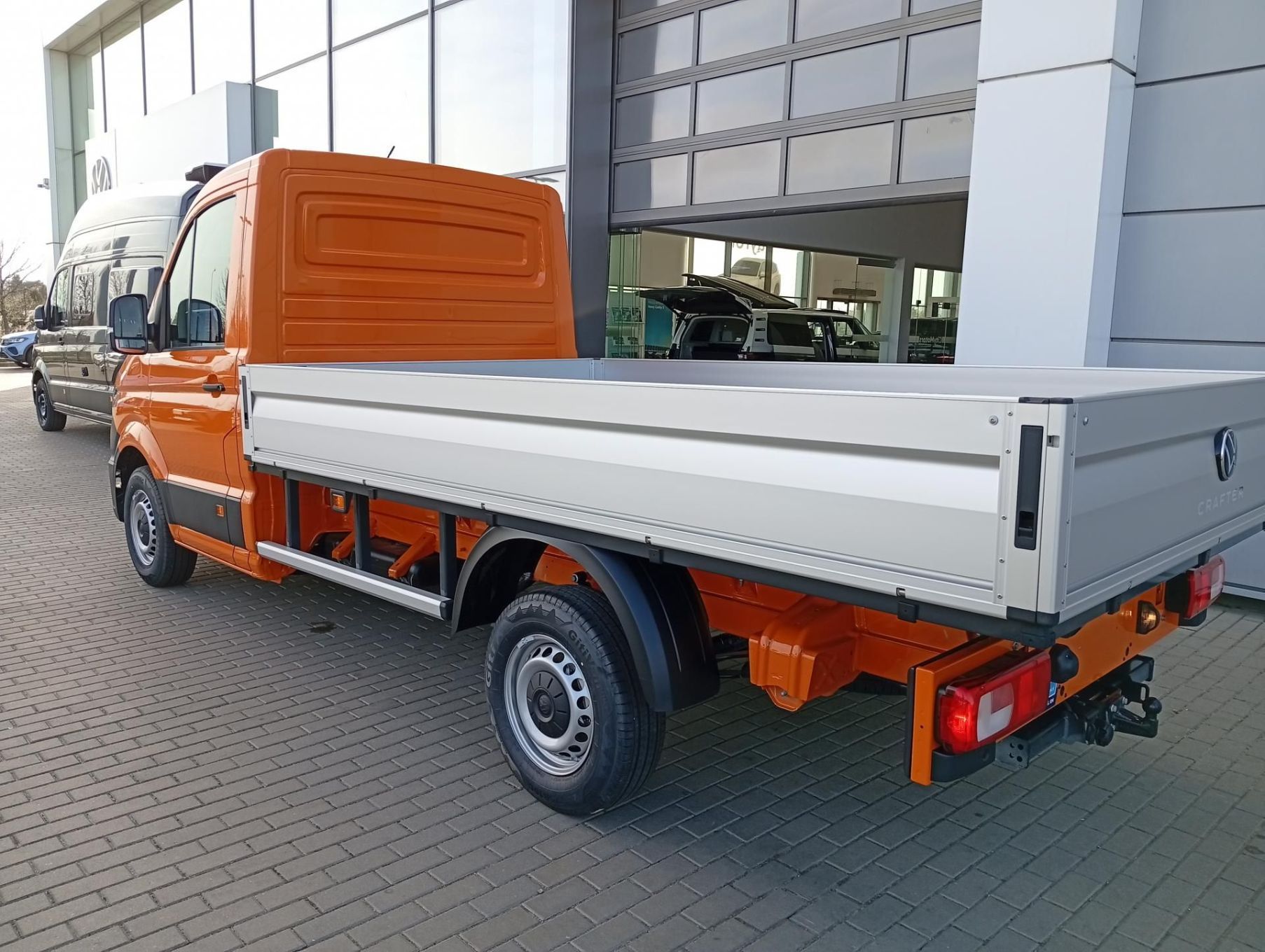 Volkswagen Crafter  Skrzyniowy Pojedyncza kabina 2.0TDI 177KM Hak Osłony OD RĘKI