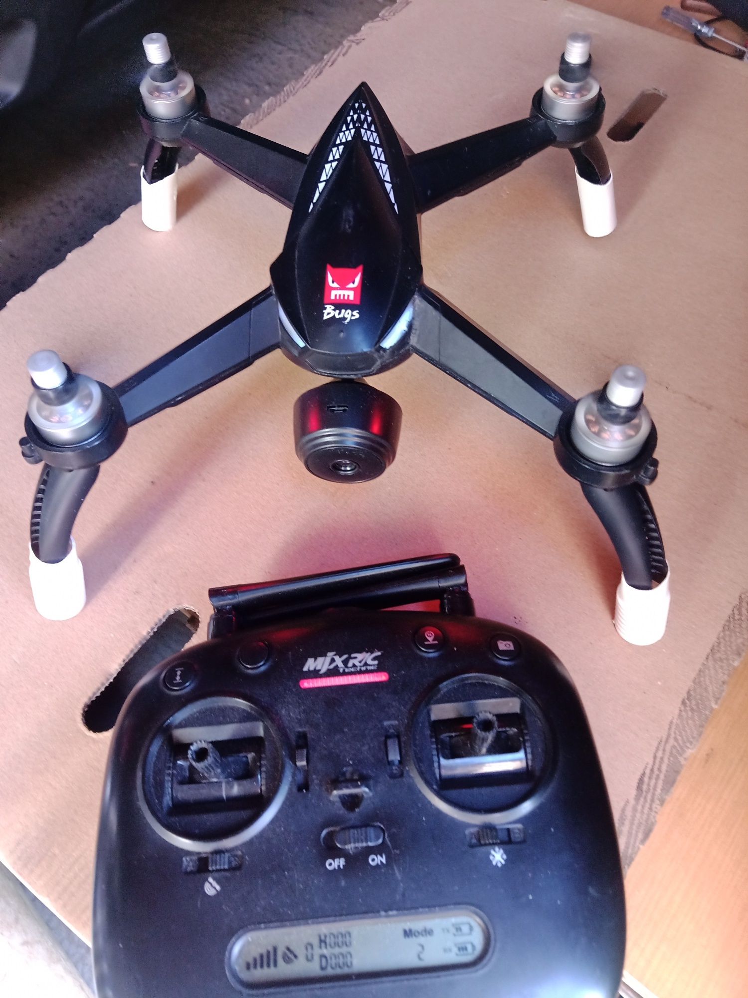 Dron MJX Bugs B5W z GPS-em sprawny kam FHD siln.bezszczotkowe.
