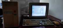 Computador antigo com W98 a funcionar