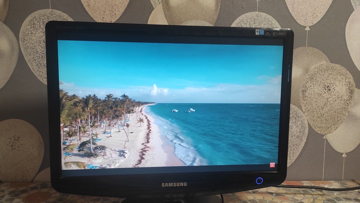 Монитор 20' Samsung Sync master 2032bw hdmi dvi vga