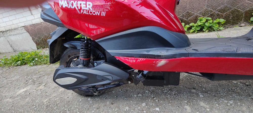 Електроскутер Maxxter Falcon 3