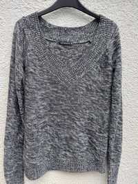 Sweter w serek Terranova XS