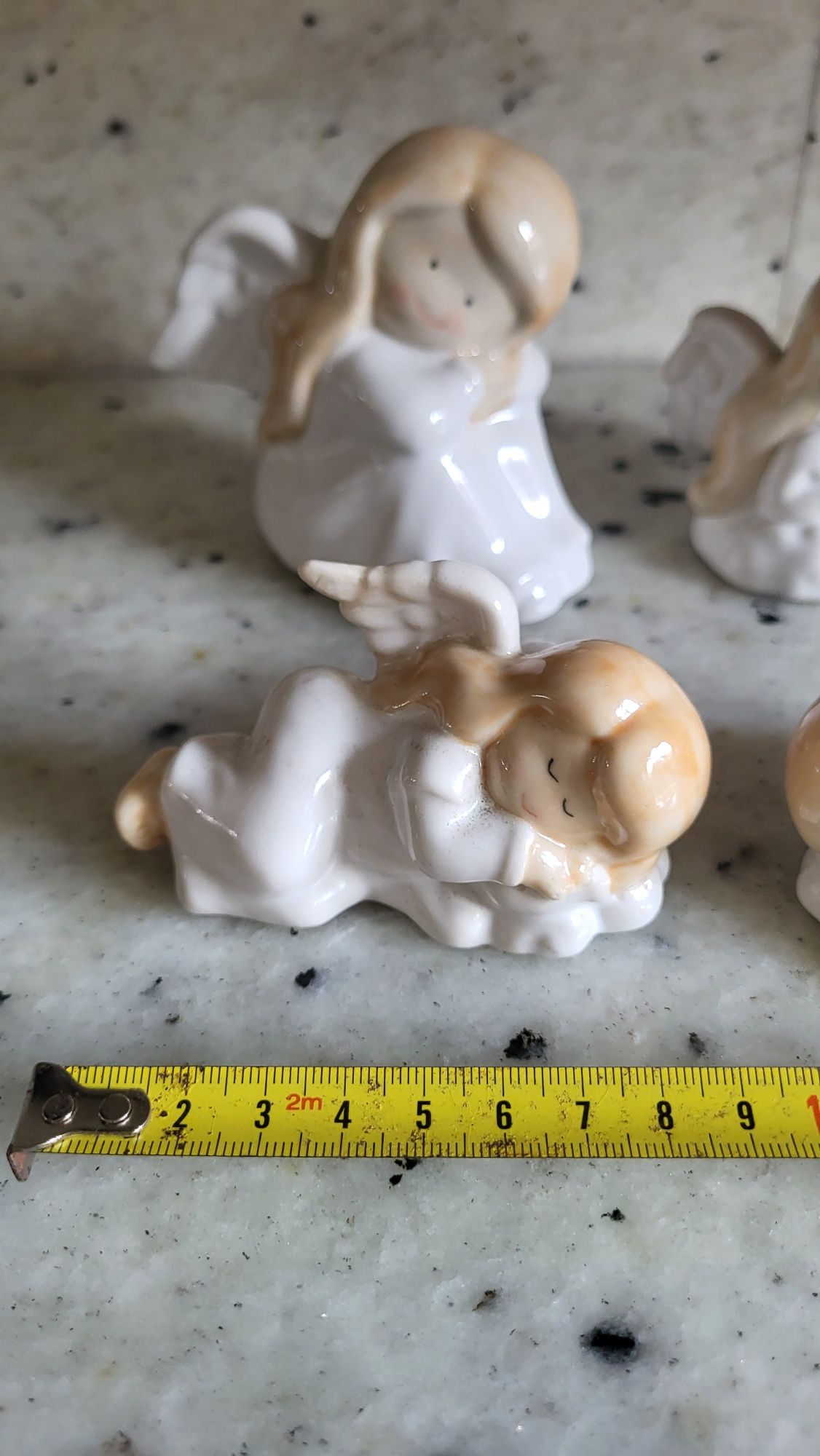 Zestaw ceramicznych aniołków