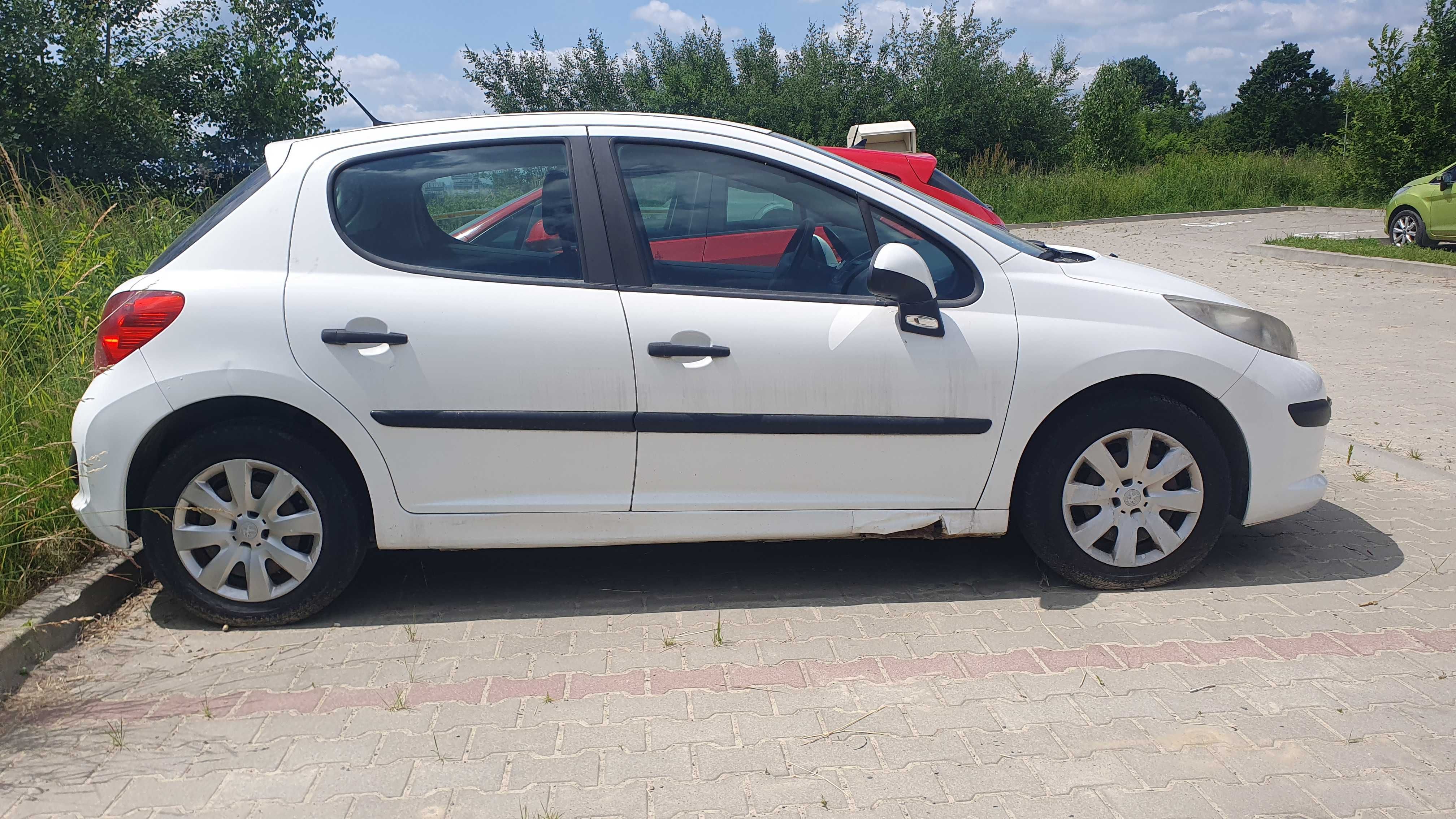 Peugeot 207 rok 2009 1,4 Benzyna Zarejestrowany w Polsce