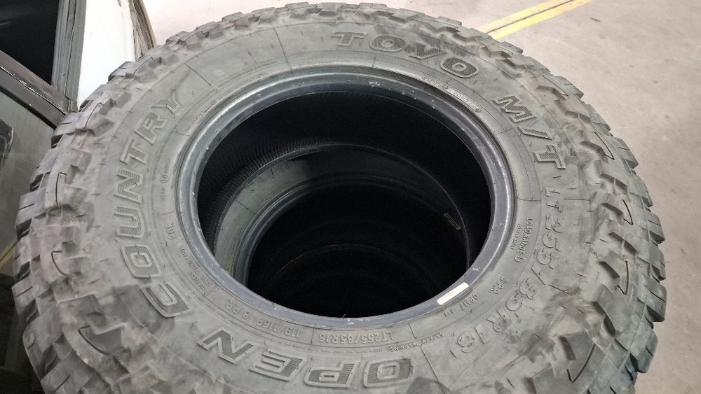 Pneus 255/85r16 tt