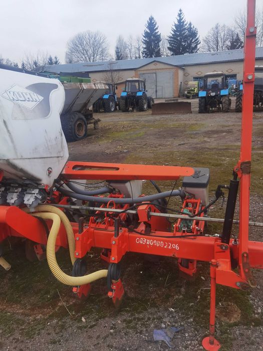 продається Сівалка бурякова KUHN  PLANTER 3  М